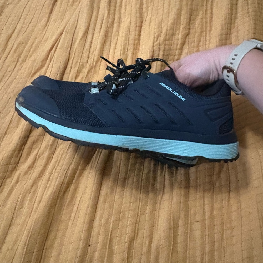 Pearl Izumi Black and Gray Athletic Shoes